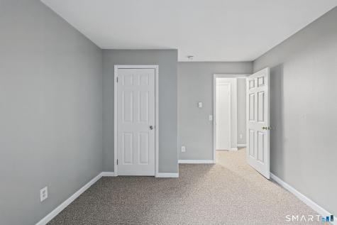 6 Irving Place Danbury CT 06810