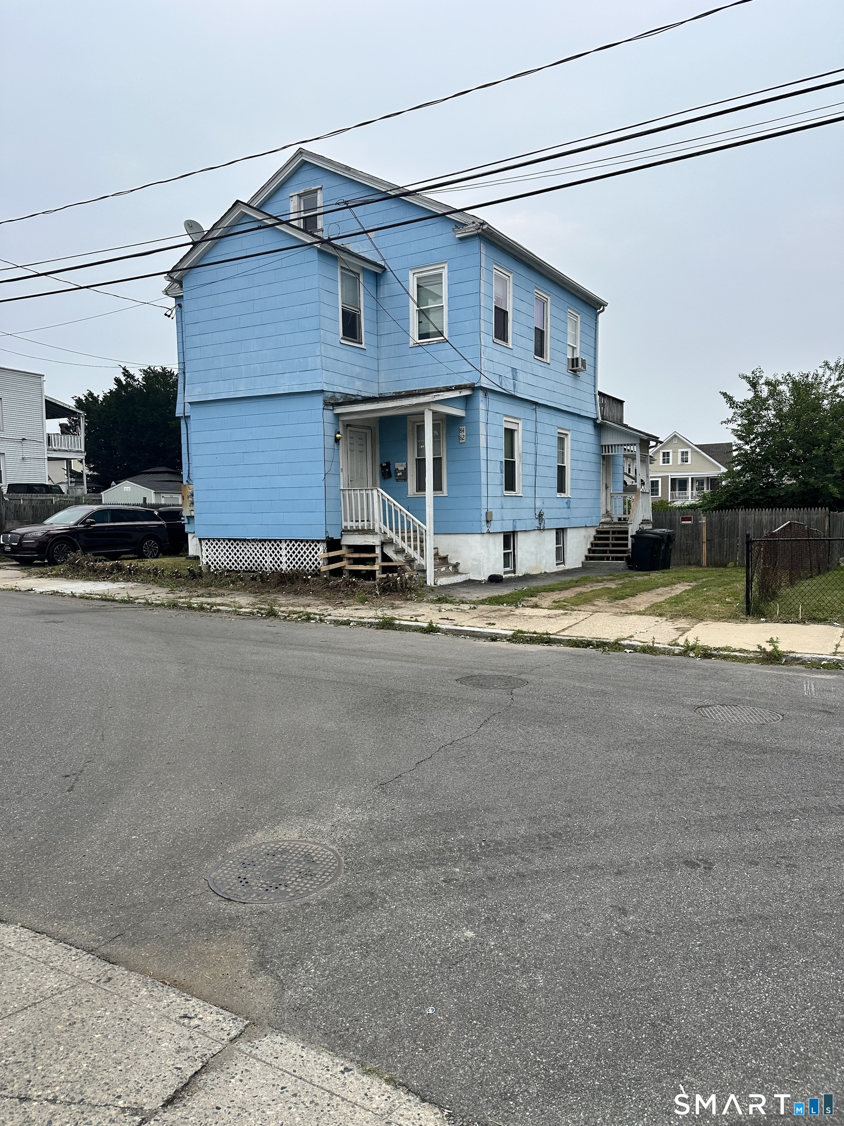 82 West Coit Street New London CT 06320