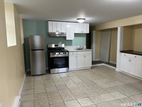 27 Jay Street New London CT 06320