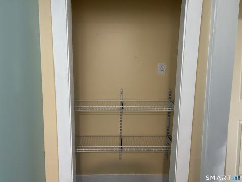 27 Jay Street New London CT 06320
