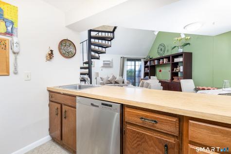 181 Loomis Drive West Hartford CT 06107