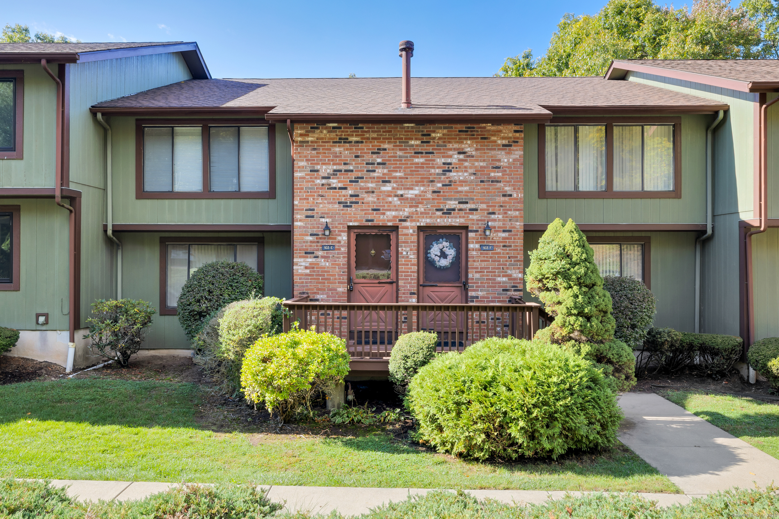 103 Cliffside Drive Manchester CT 06042