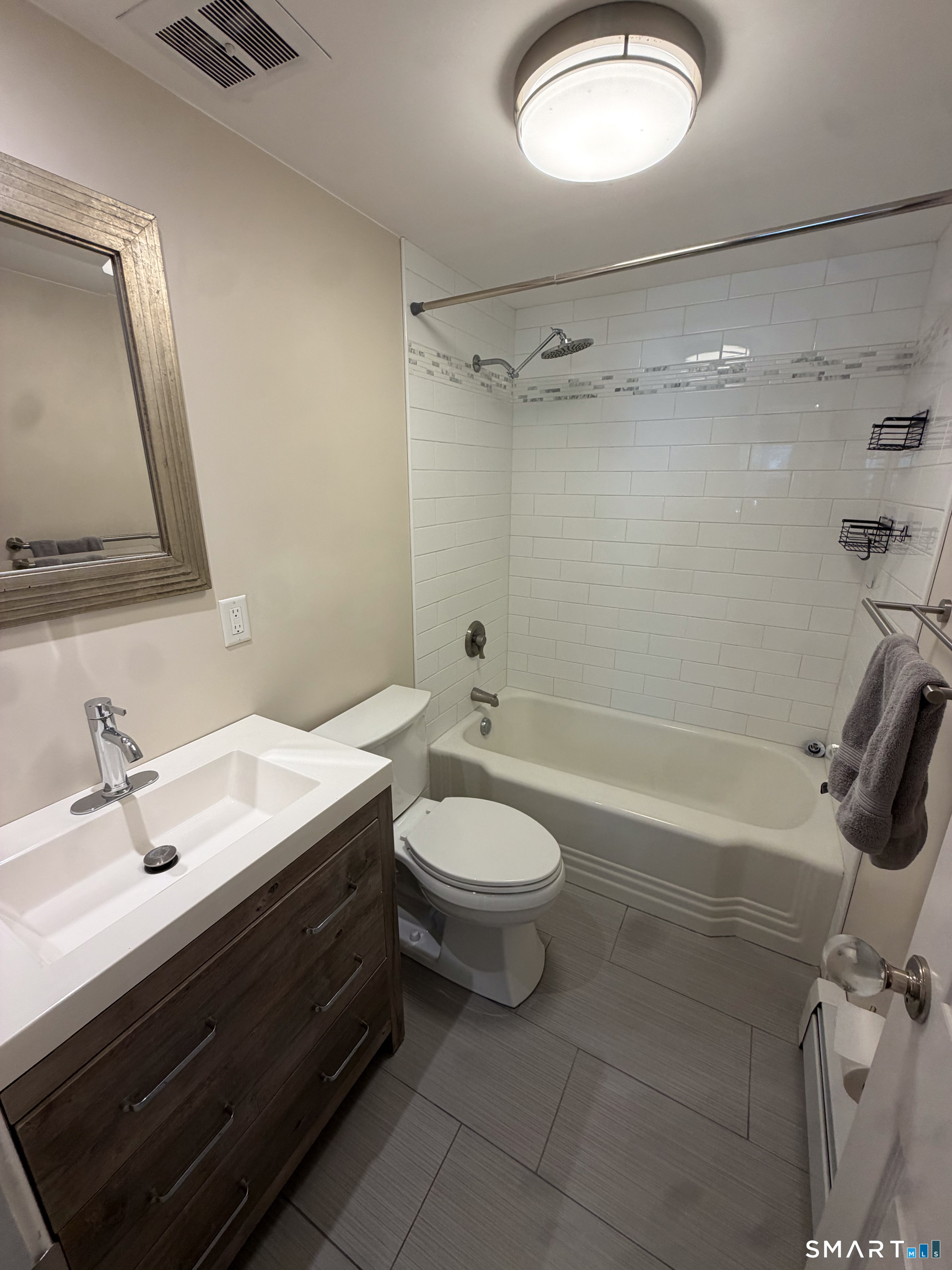 6 Prior Avenue Plainville CT 06062