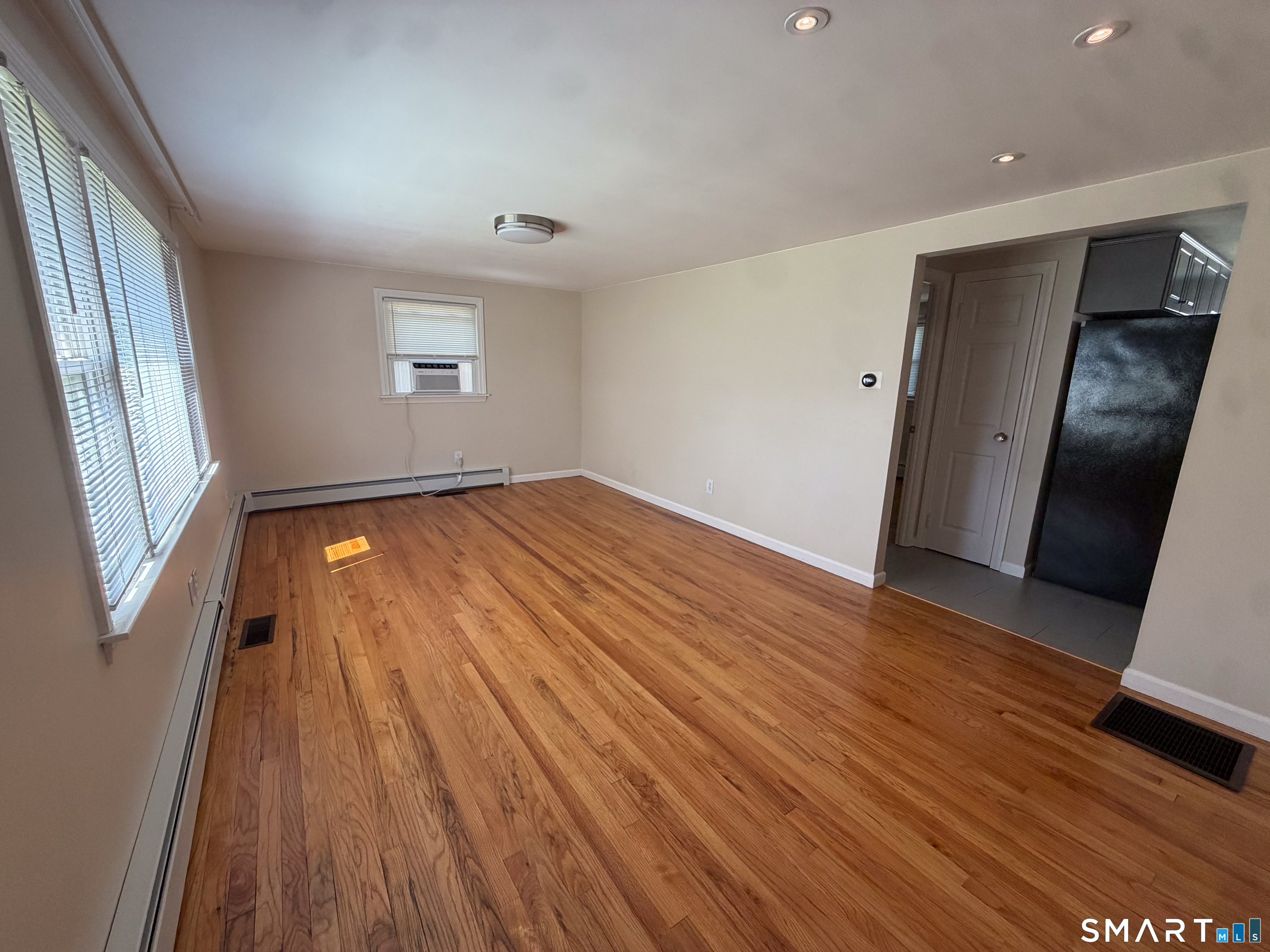 6 Prior Avenue Plainville CT 06062