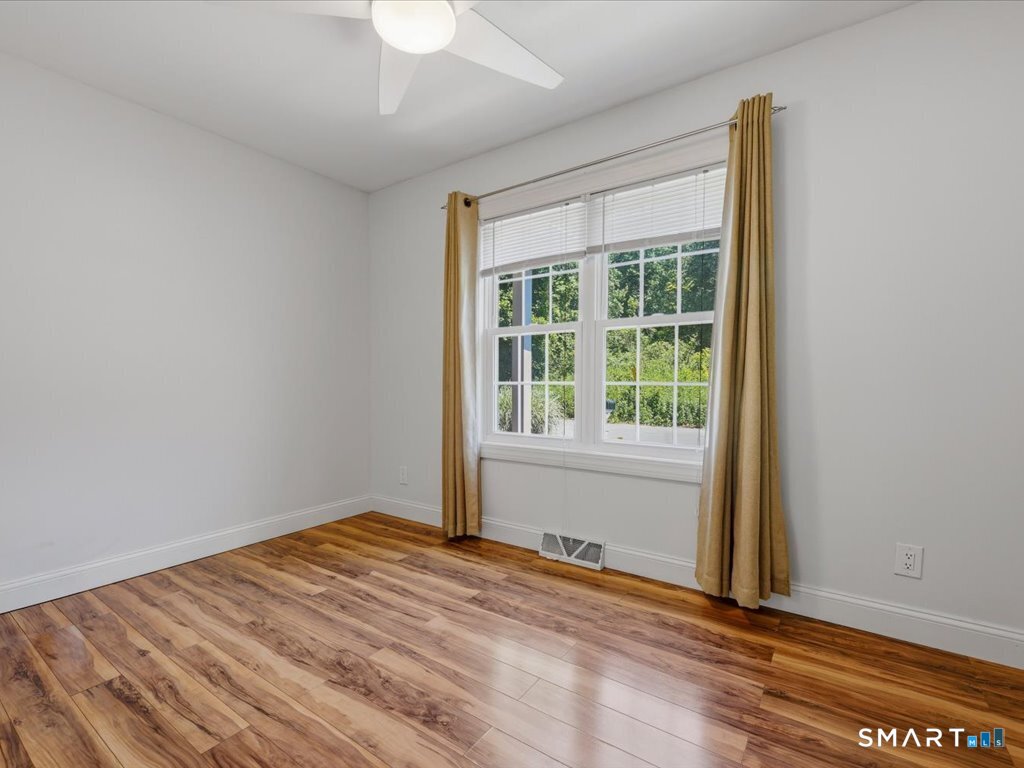 22 Argonne Terrace Seymour CT 06483