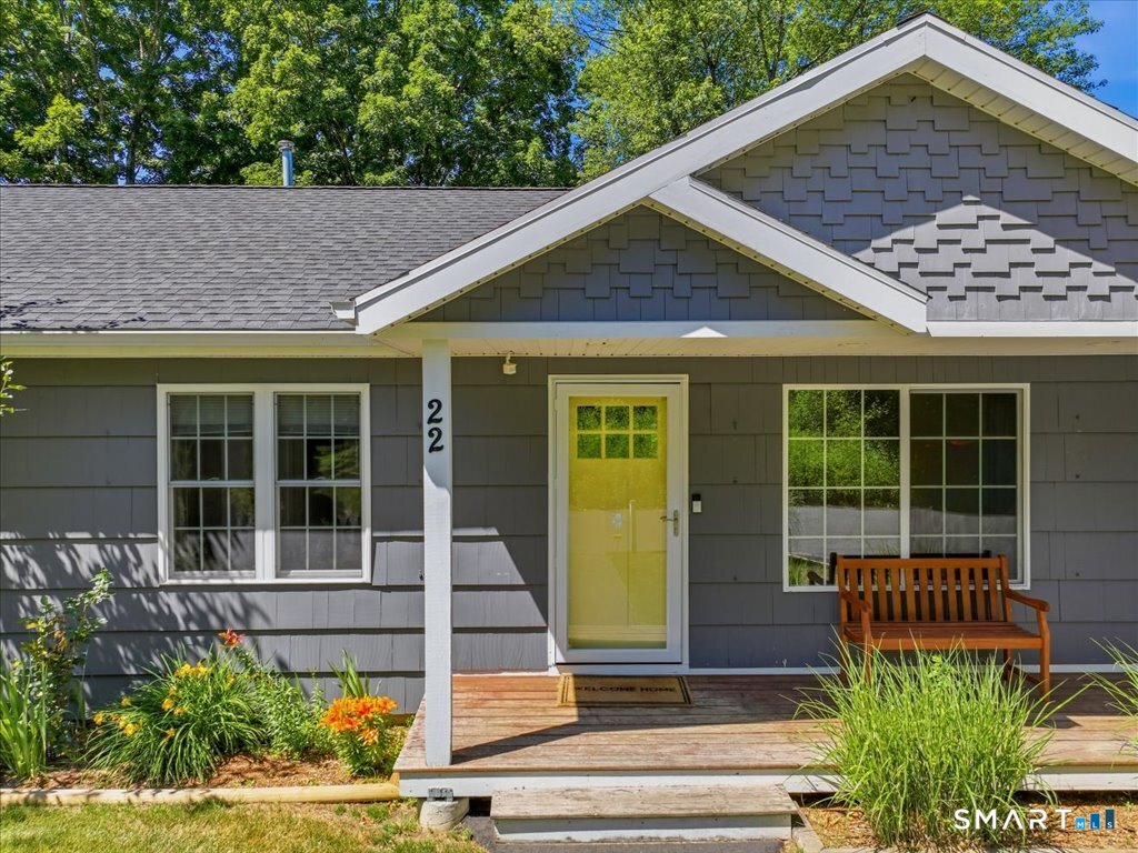 22 Argonne Terrace Seymour CT 06483