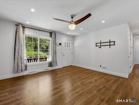 22 Argonne Terrace Seymour CT 06483
