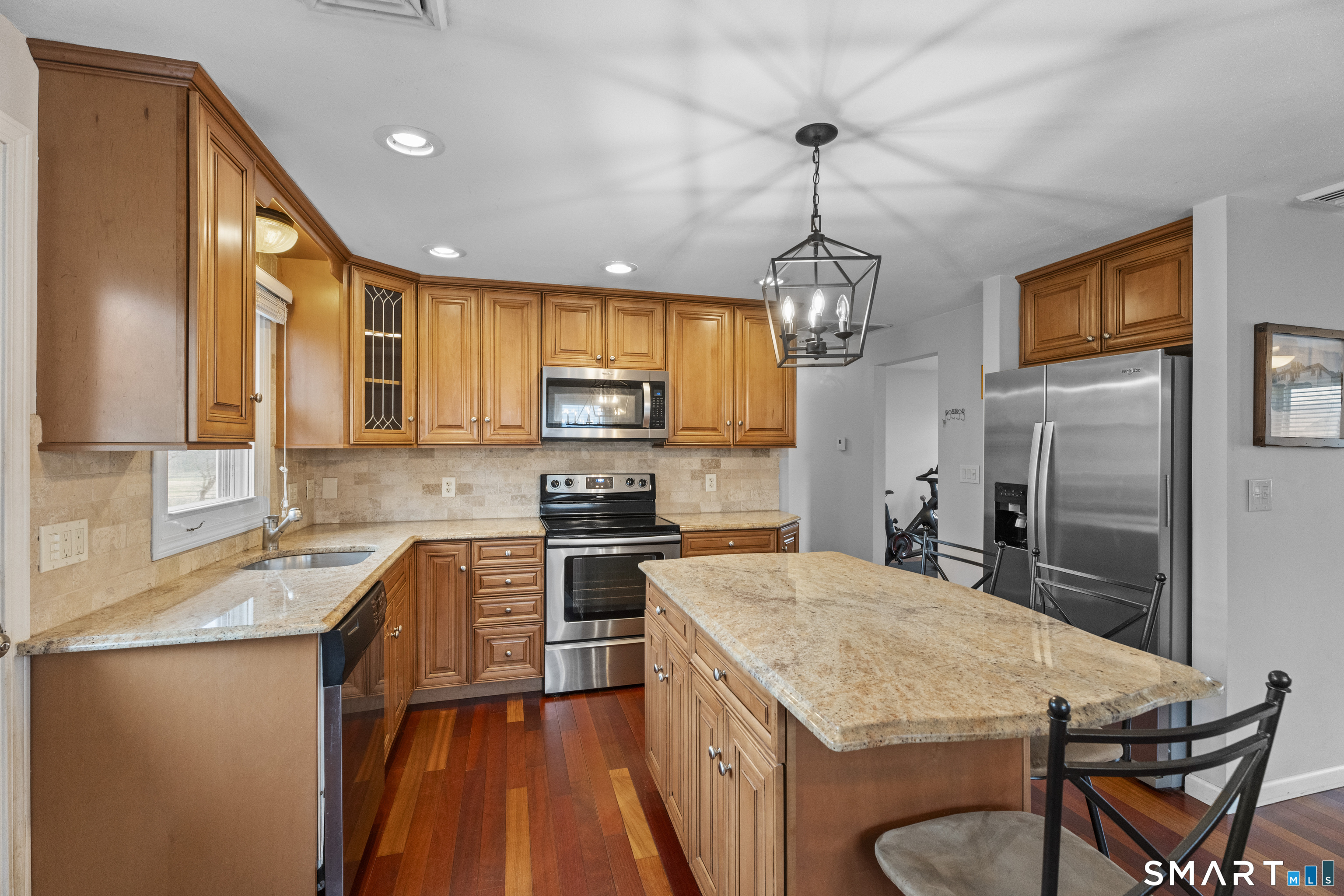 166 Hall Street New Haven CT 06512