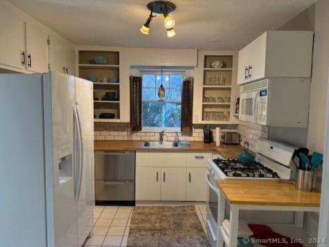 10 Central Avenue Milford CT 06460