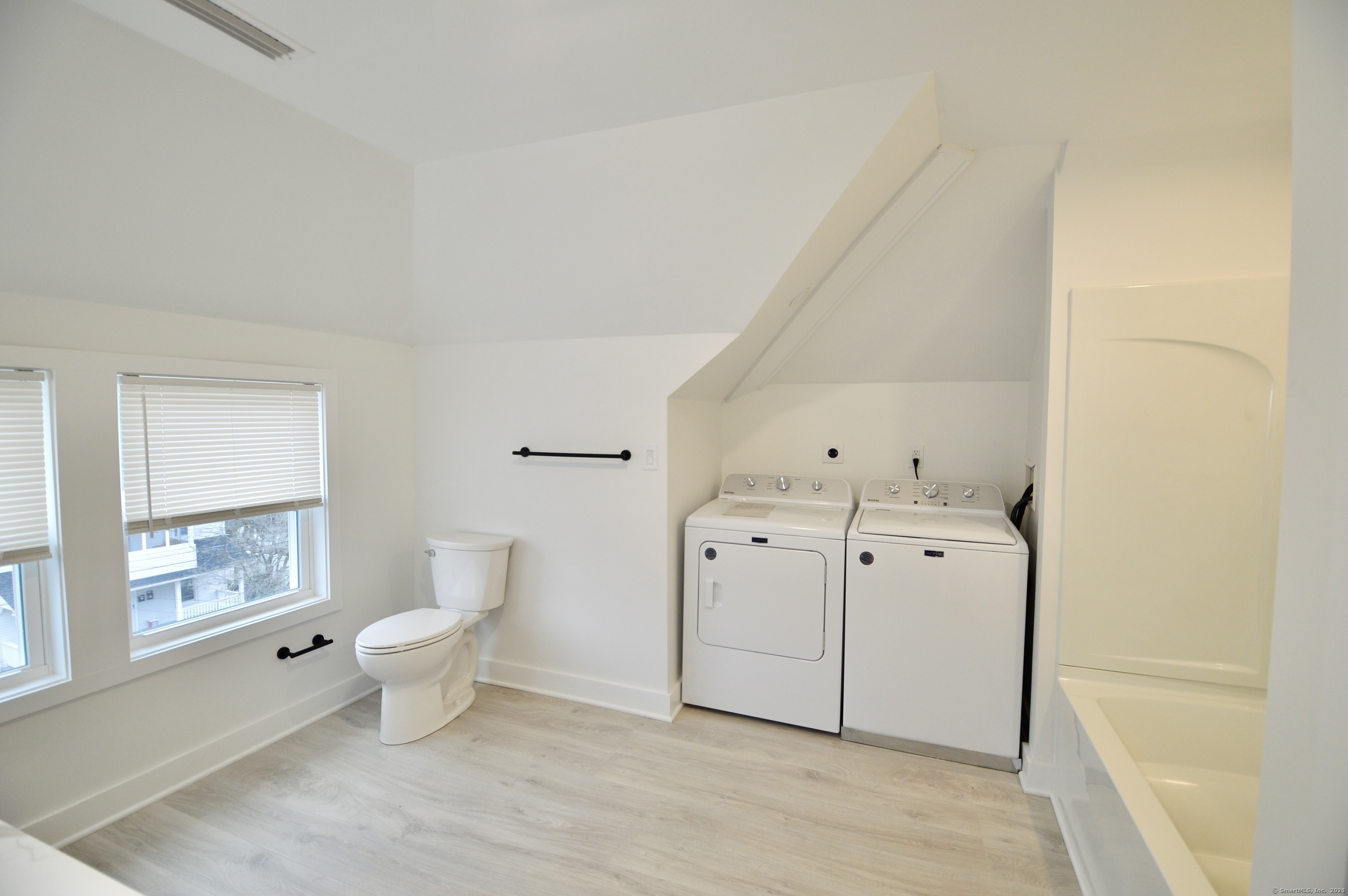 21 Nichols Street Ansonia CT 06401