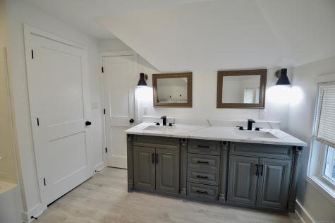 21 Nichols Street Ansonia CT 06401