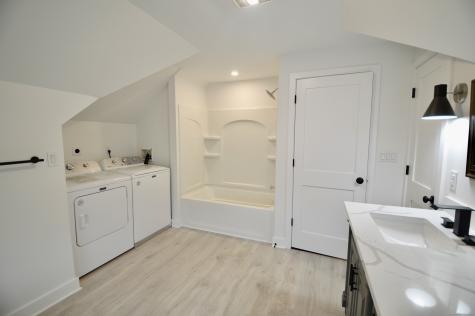 21 Nichols Street Ansonia CT 06401