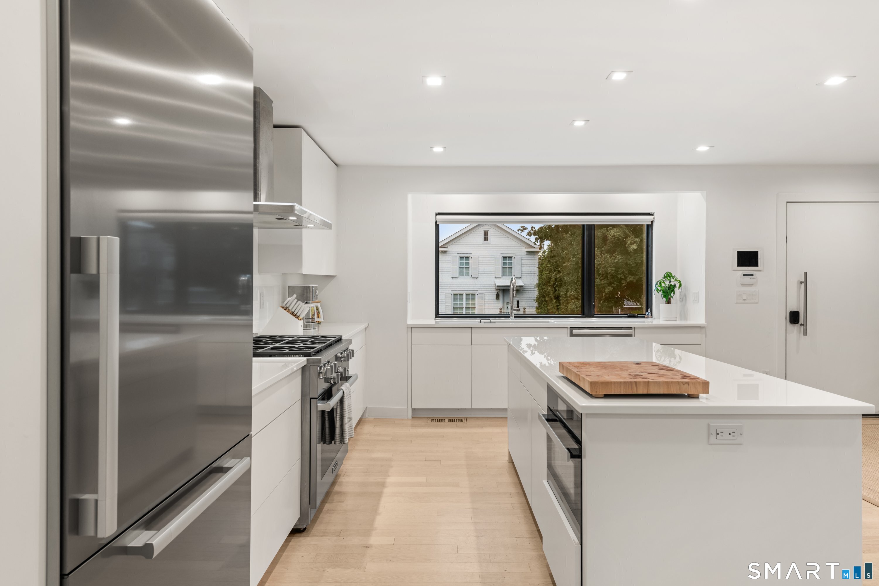 200 Hillspoint Road Westport CT 06880