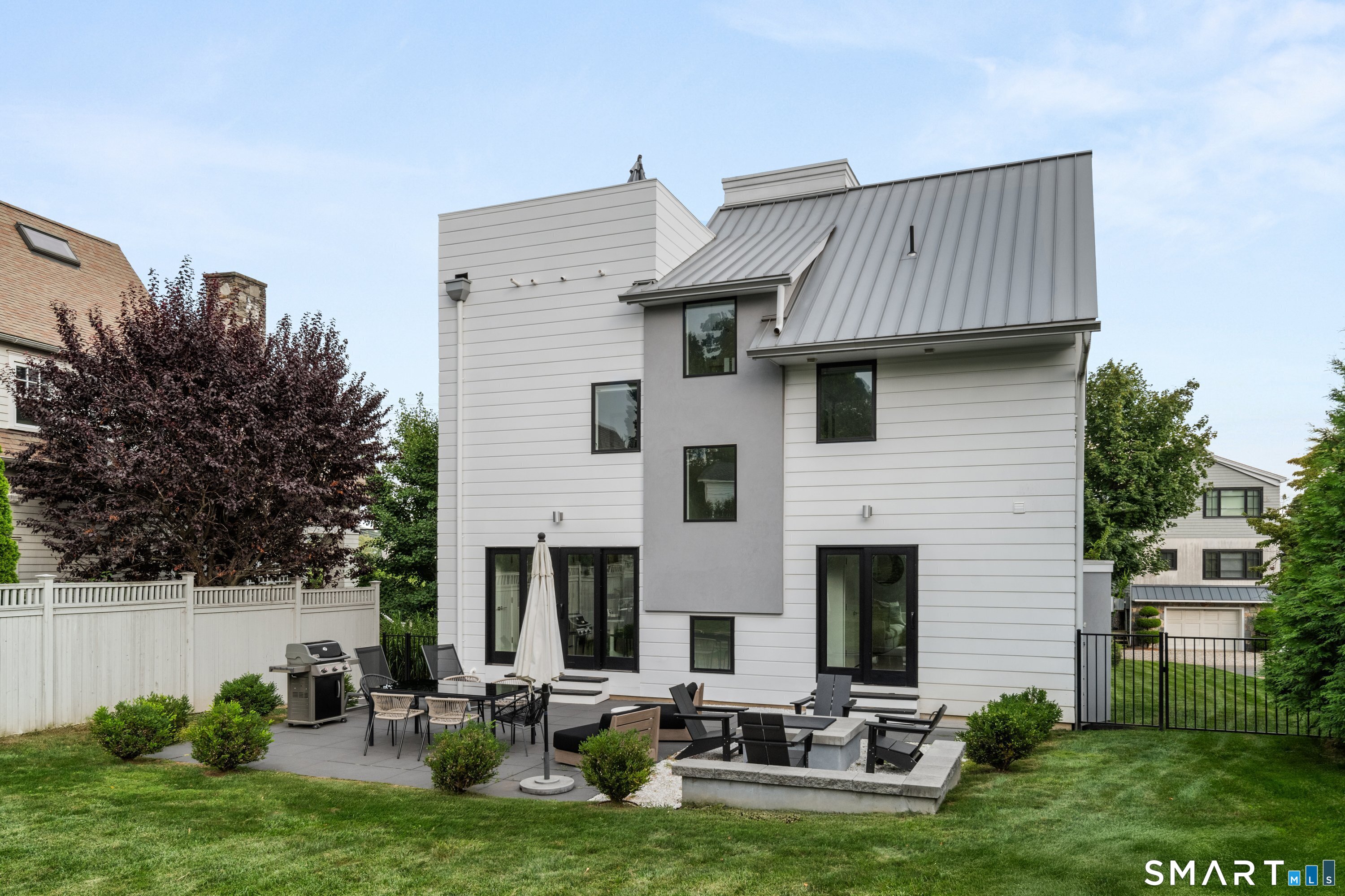 200 Hillspoint Road Westport CT 06880