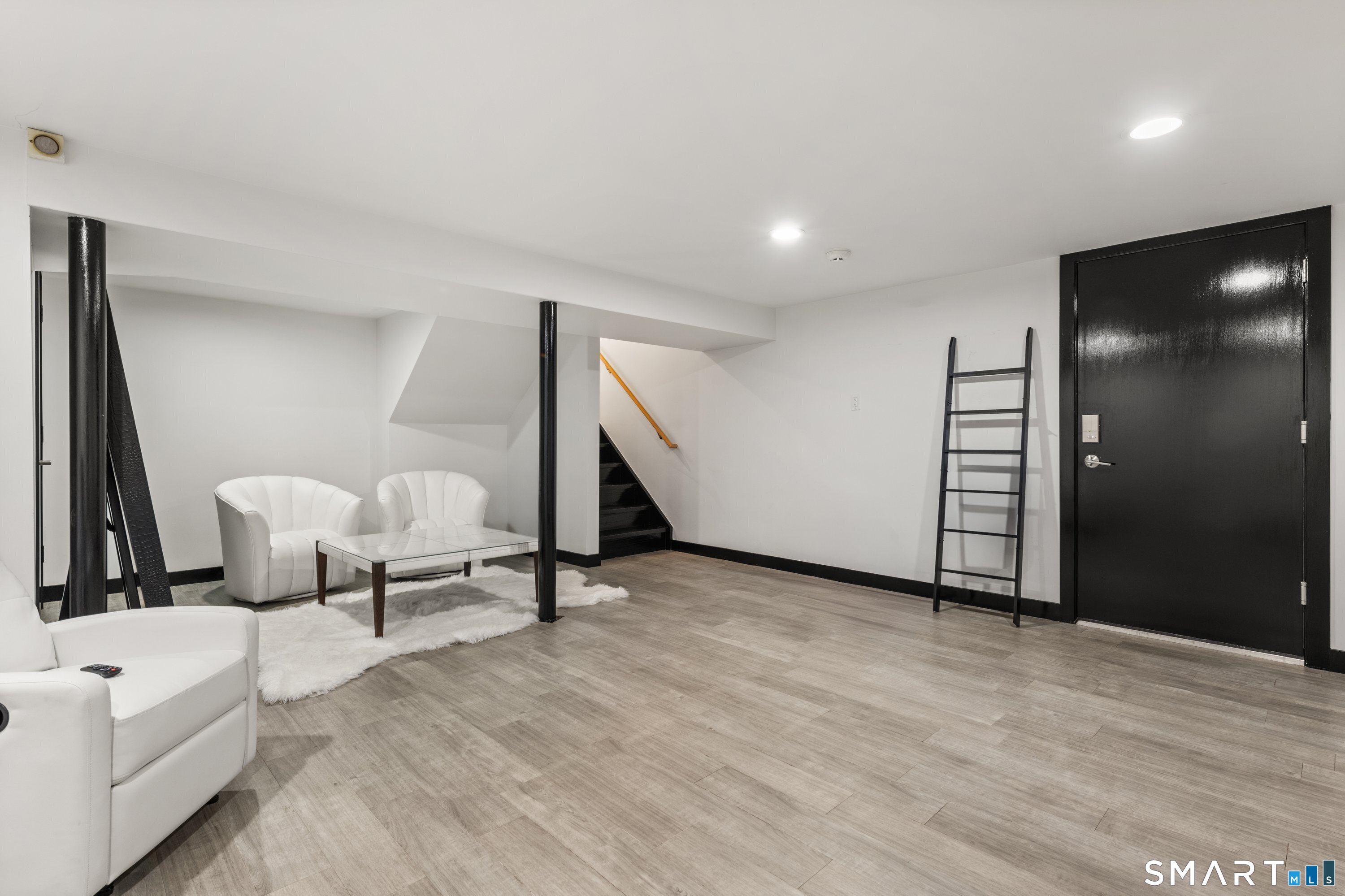 200 Hillspoint Road Westport CT 06880