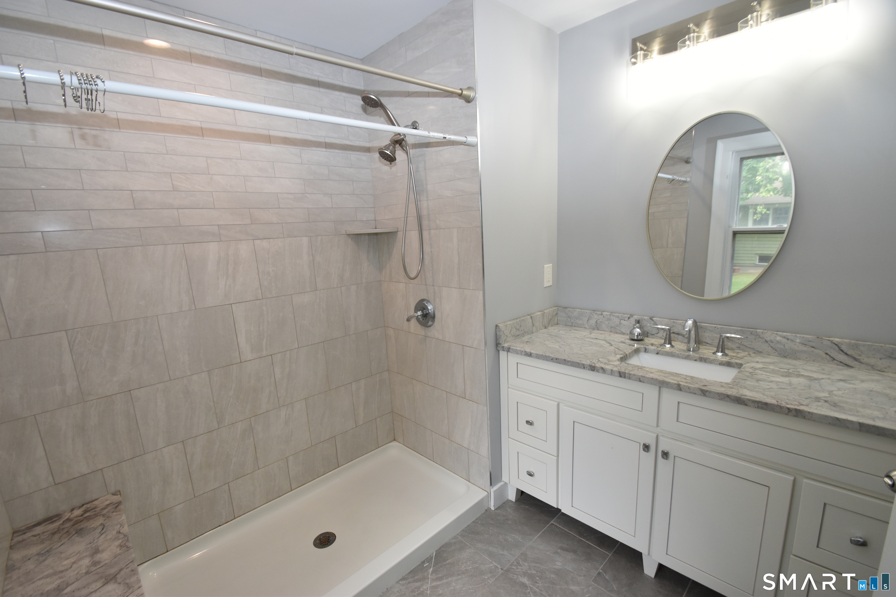 880 South Quaker Lane West Hartford CT 06110