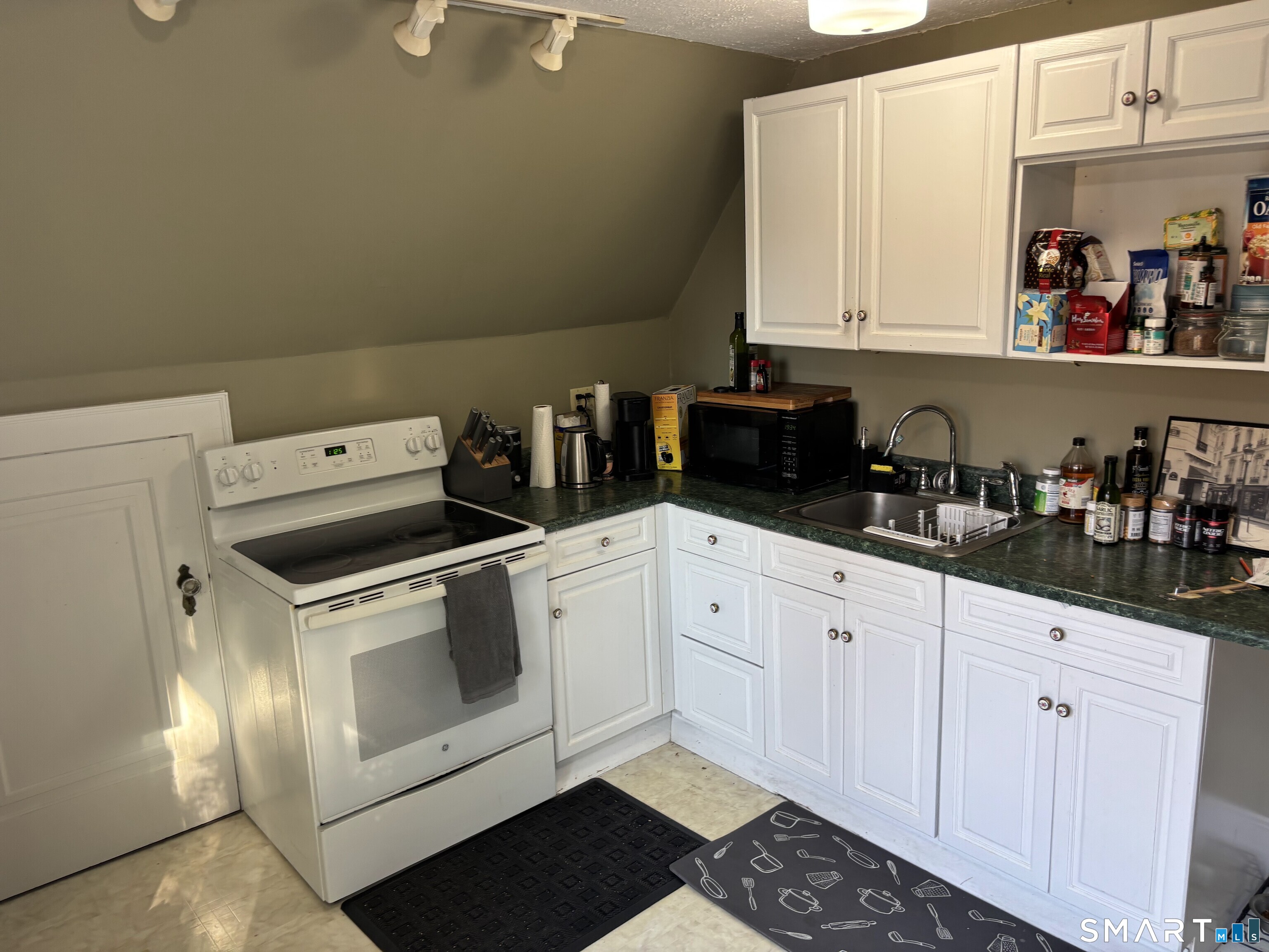 59-A Wall Street Madison CT 06443