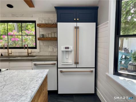 32 Tuxis Road Madison CT 06443