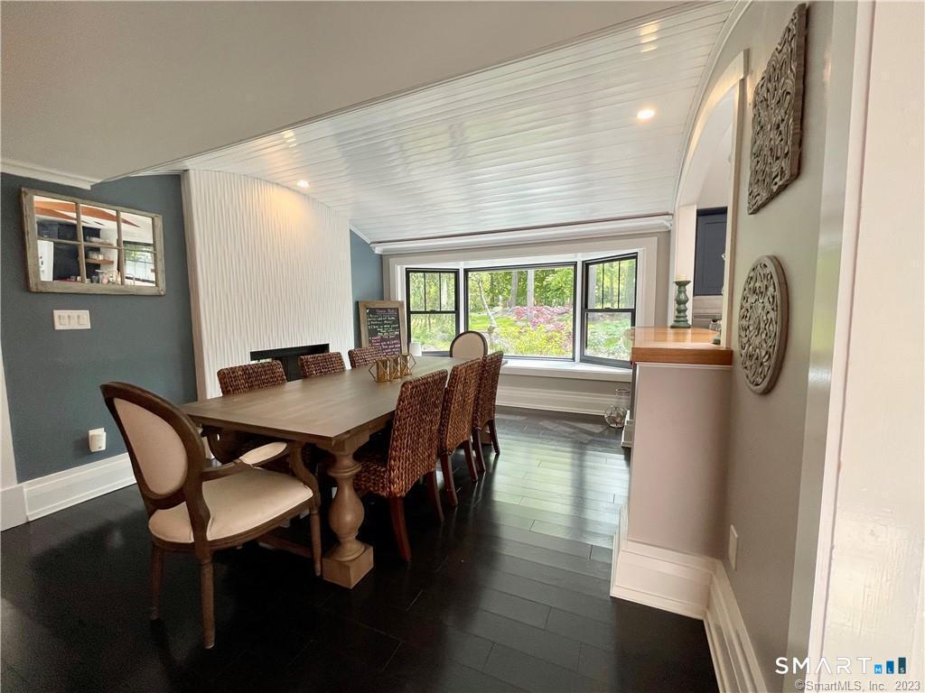 32 Tuxis Road Madison CT 06443