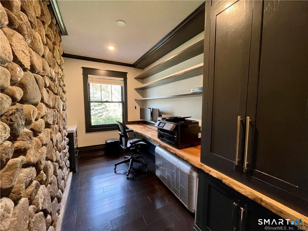 32 Tuxis Road Madison CT 06443