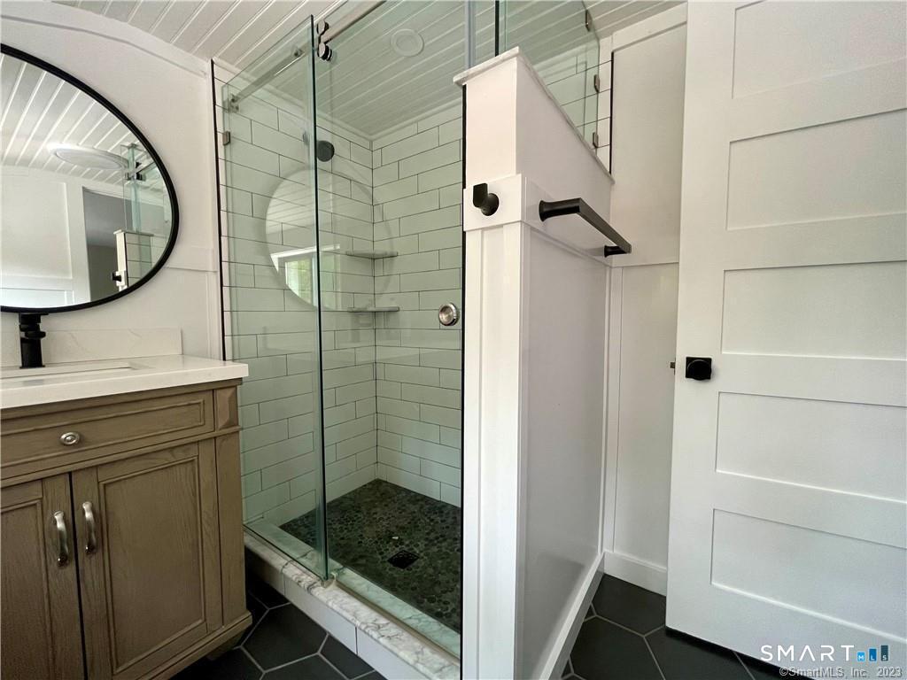 32 Tuxis Road Madison CT 06443