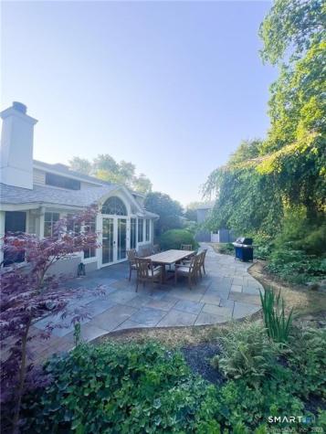 32 Tuxis Road Madison CT 06443