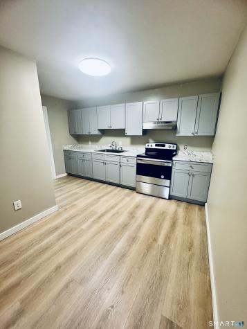 124 Meriden Road Waterbury CT 06705