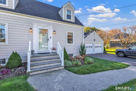 11 Elaine Street Trumbull CT 06611