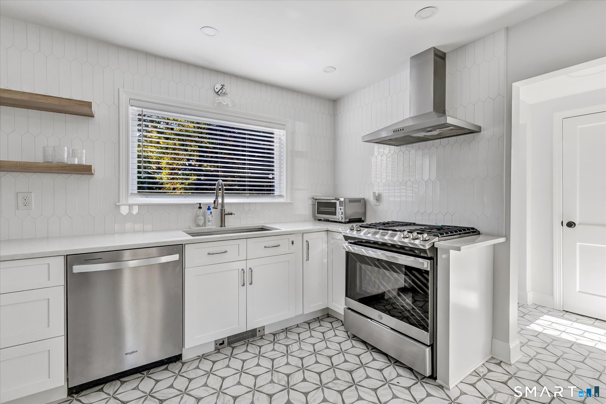 11 Elaine Street Trumbull CT 06611