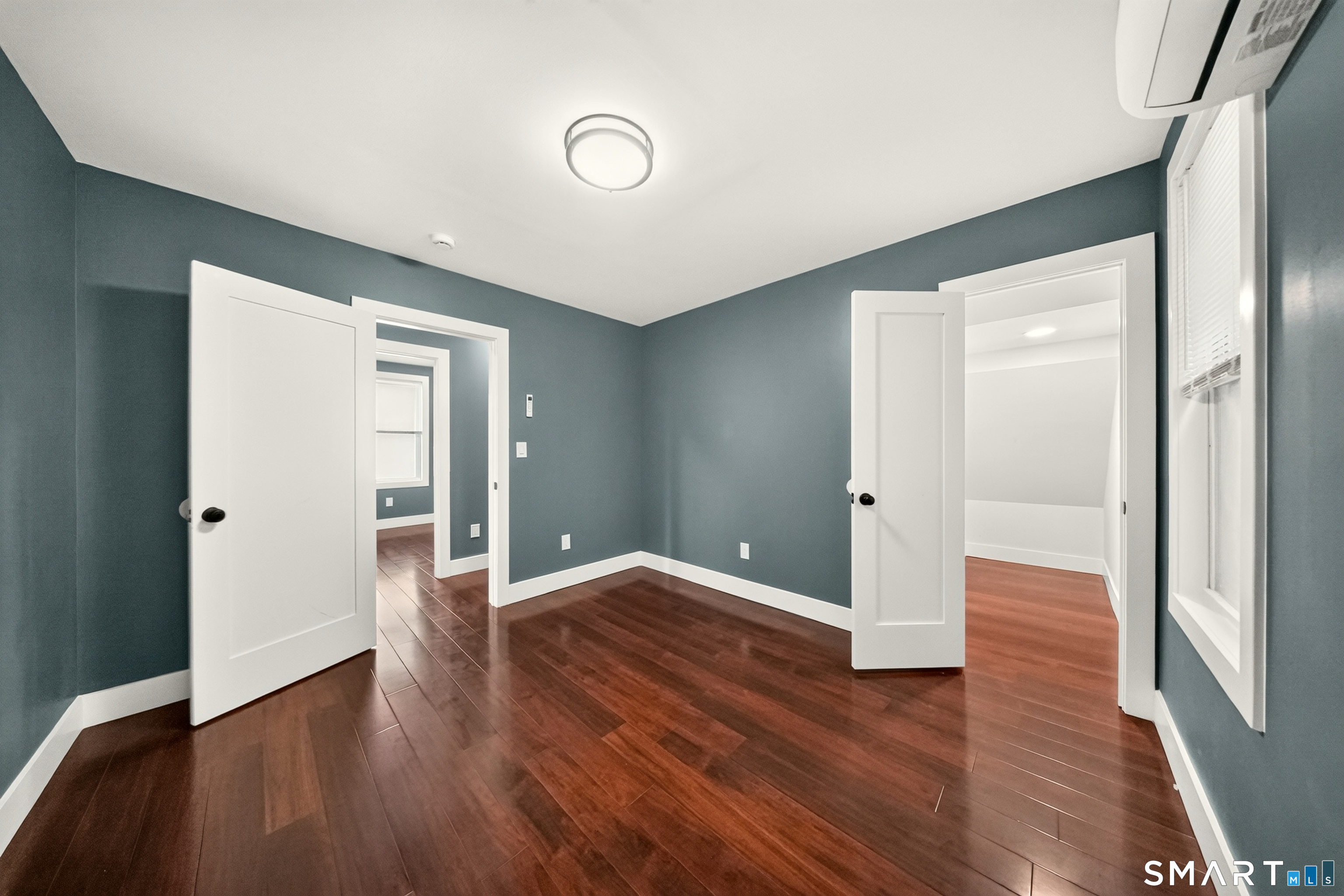 359 Park Avenue Bridgeport CT 06604