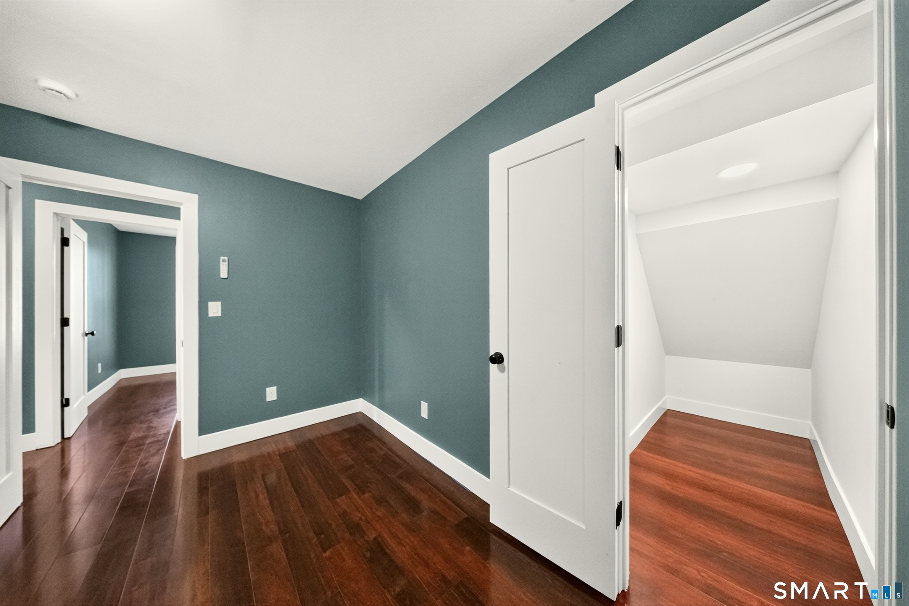 359 Park Avenue Bridgeport CT 06604