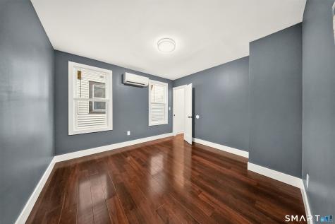 359 Park Avenue Bridgeport CT 06604