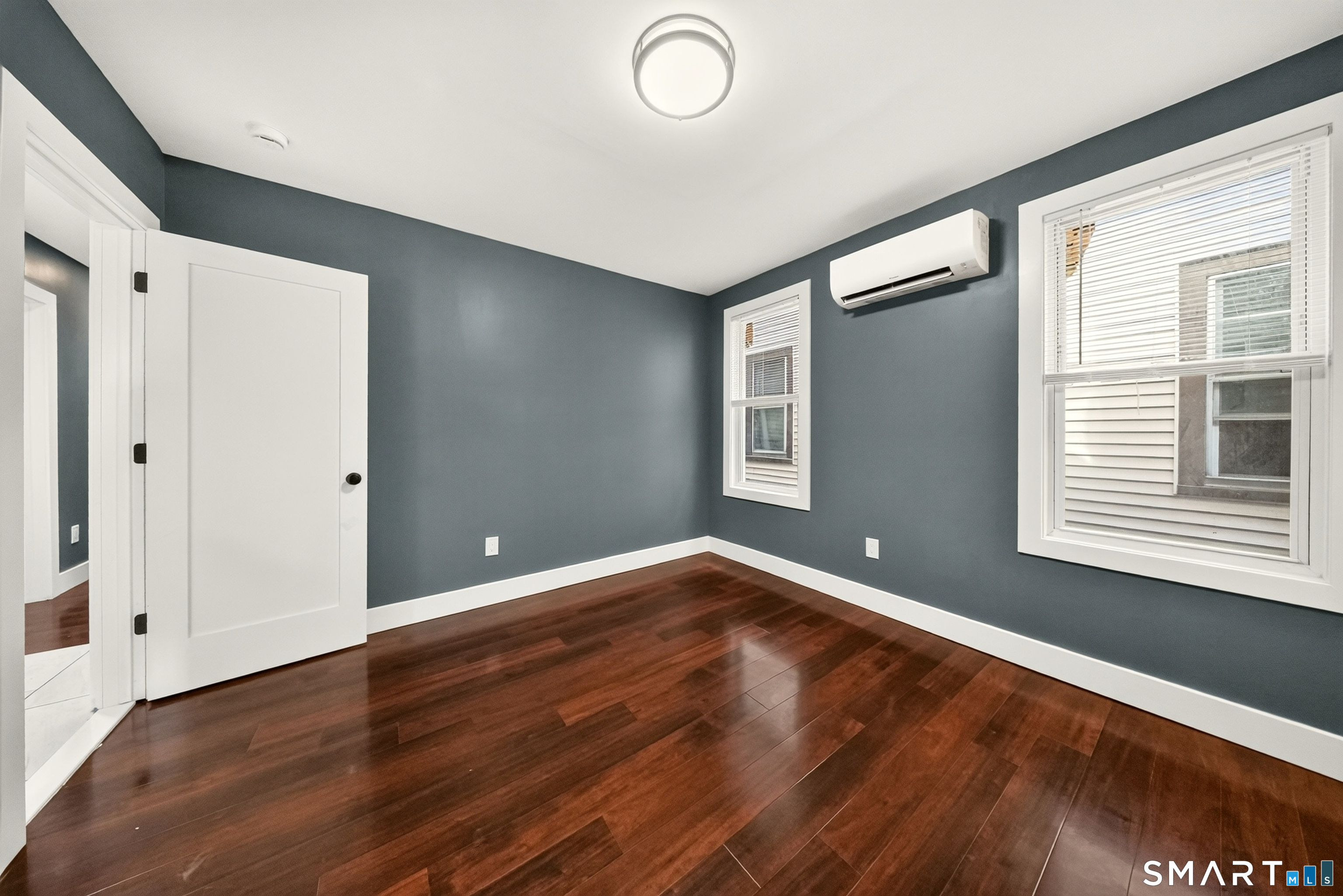 359 Park Avenue Bridgeport CT 06604