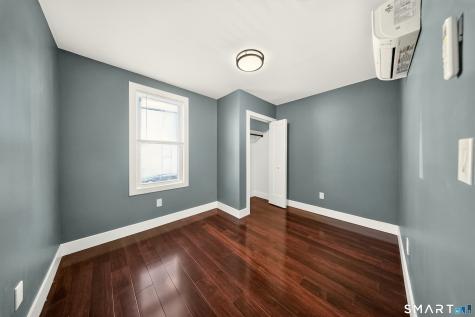 359 Park Avenue Bridgeport CT 06604