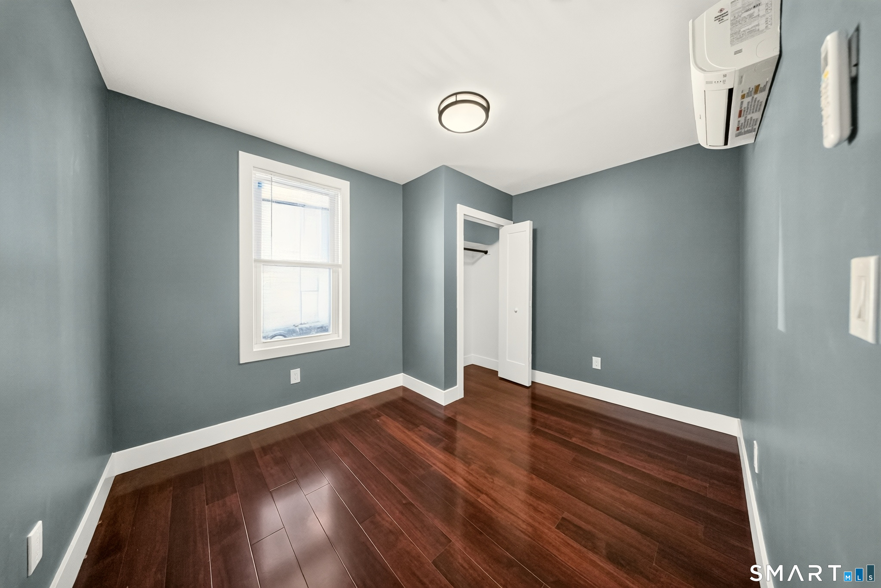 359 Park Avenue Bridgeport CT 06604