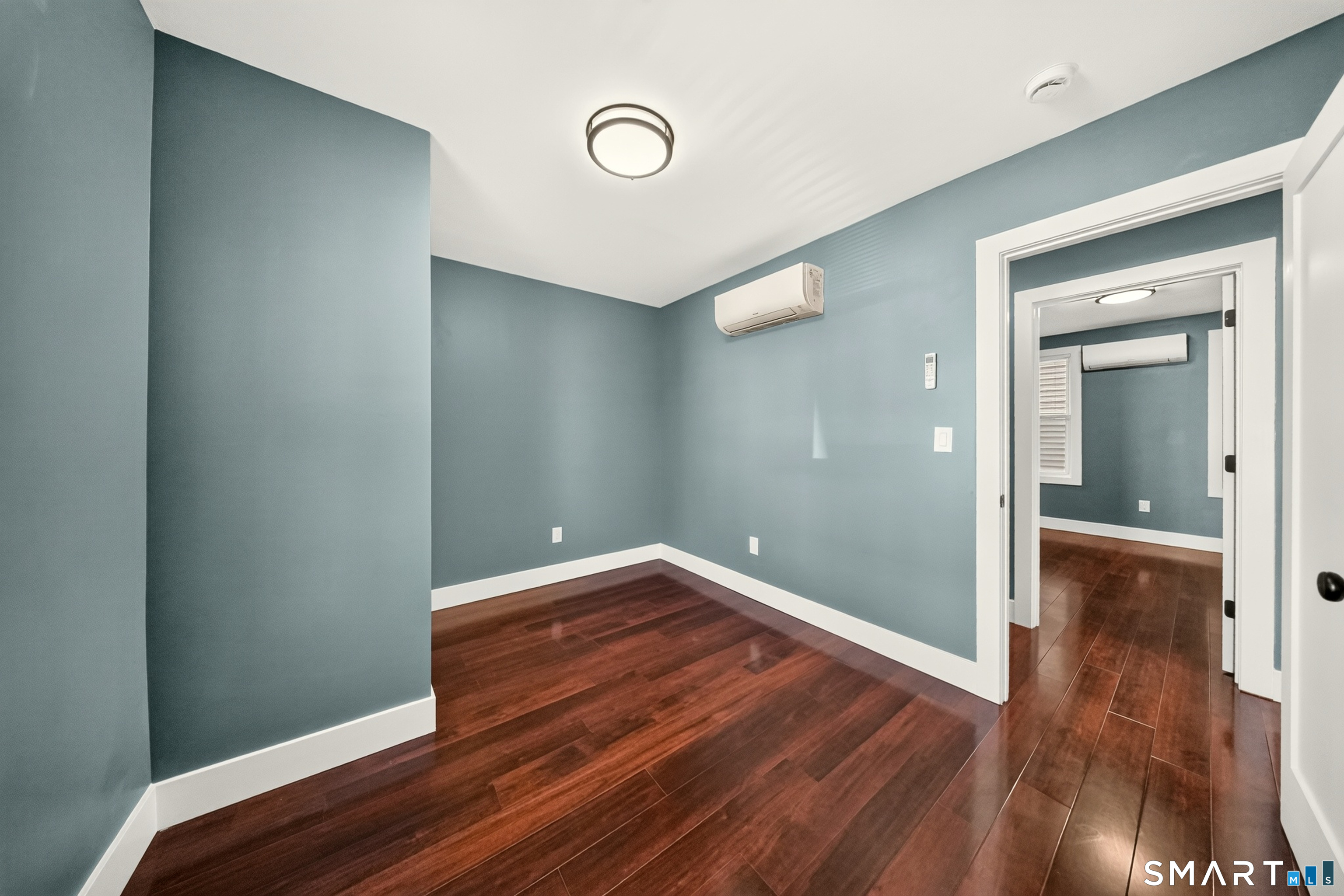 359 Park Avenue Bridgeport CT 06604