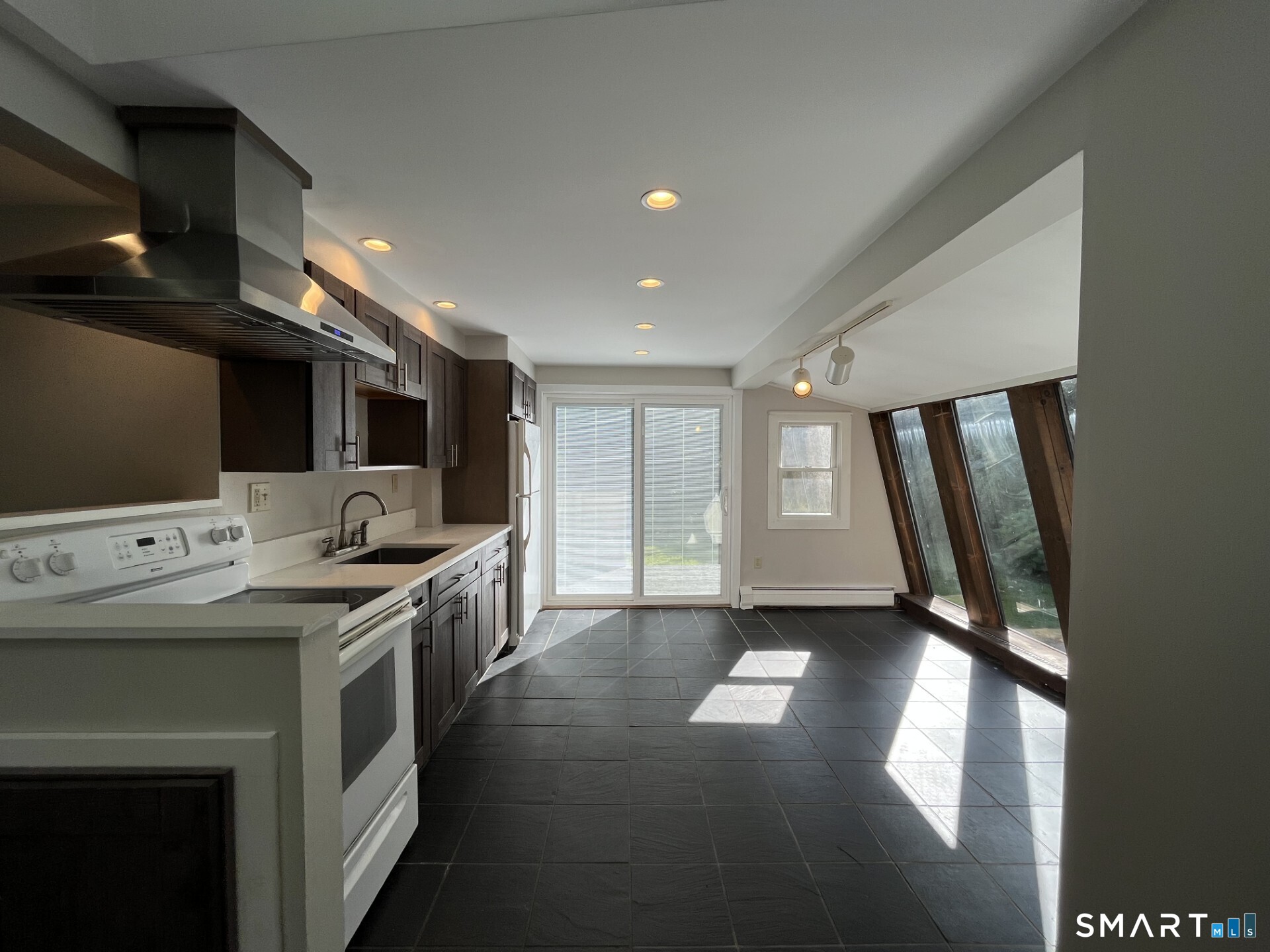 21 Church Street Washington CT 06777