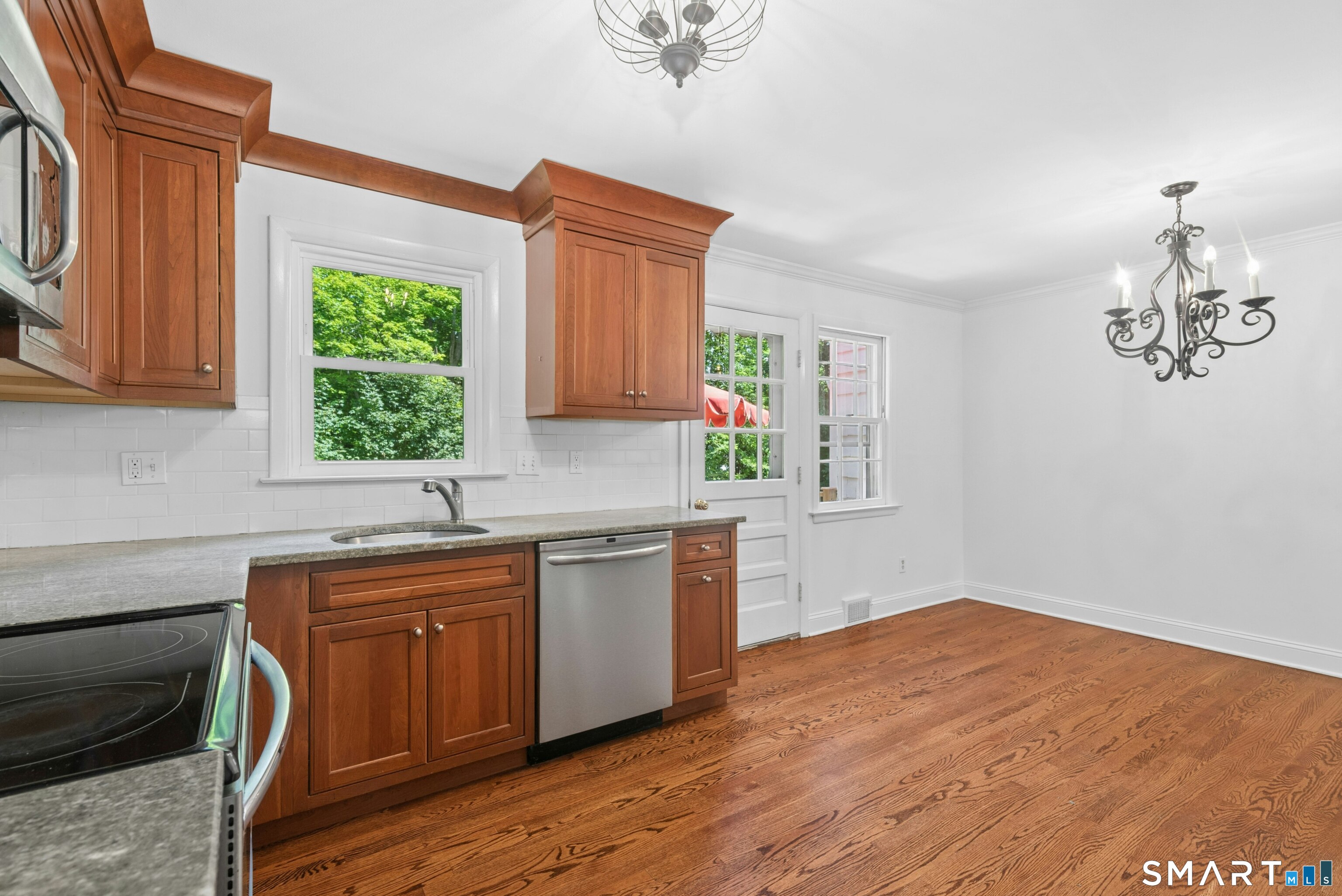 14 Down River Road New Canaan CT 06840