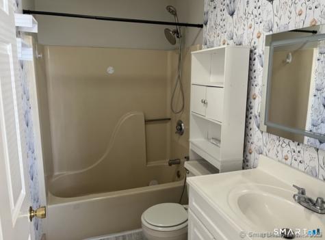 137 Judd Square Wallingford CT 06492