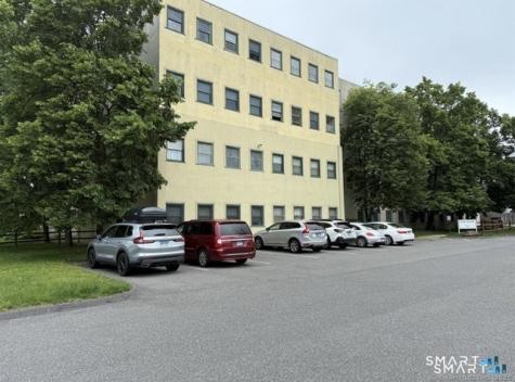 137 Judd Square Wallingford CT 06492