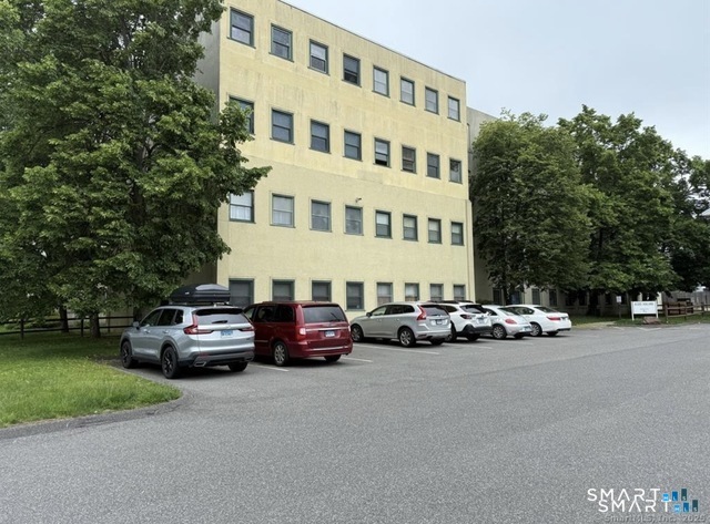 137 Judd Square Wallingford CT 06492