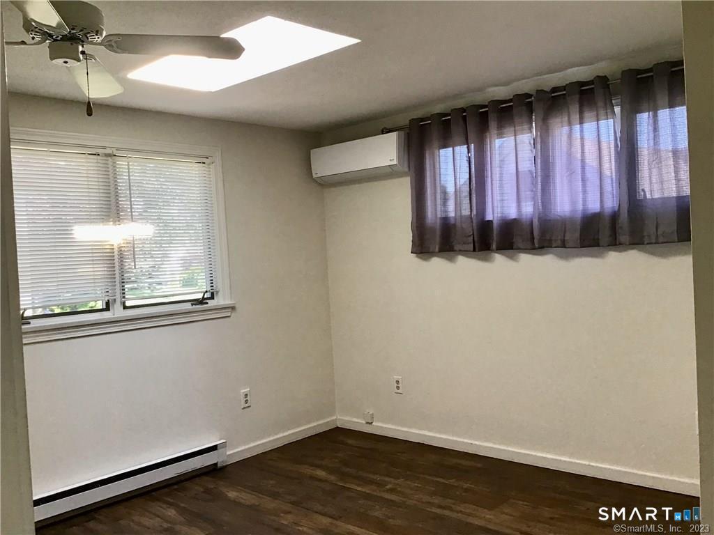 8 Arcadia Road East Lyme CT 06357