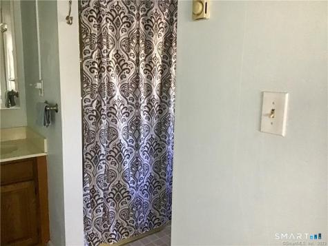 8 Arcadia Road East Lyme CT 06357