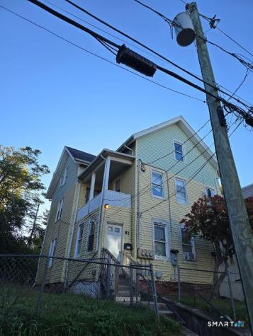 61 Lounsbury Avenue Waterbury CT 06706