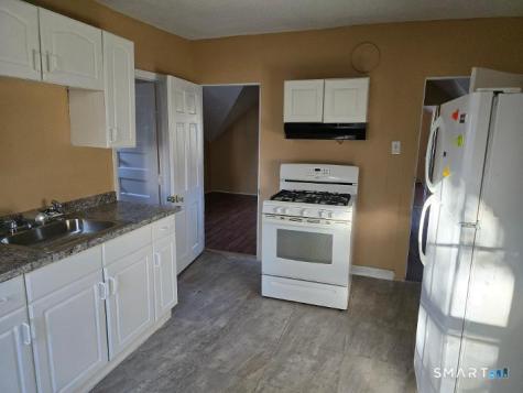 61 Lounsbury Avenue Waterbury CT 06706