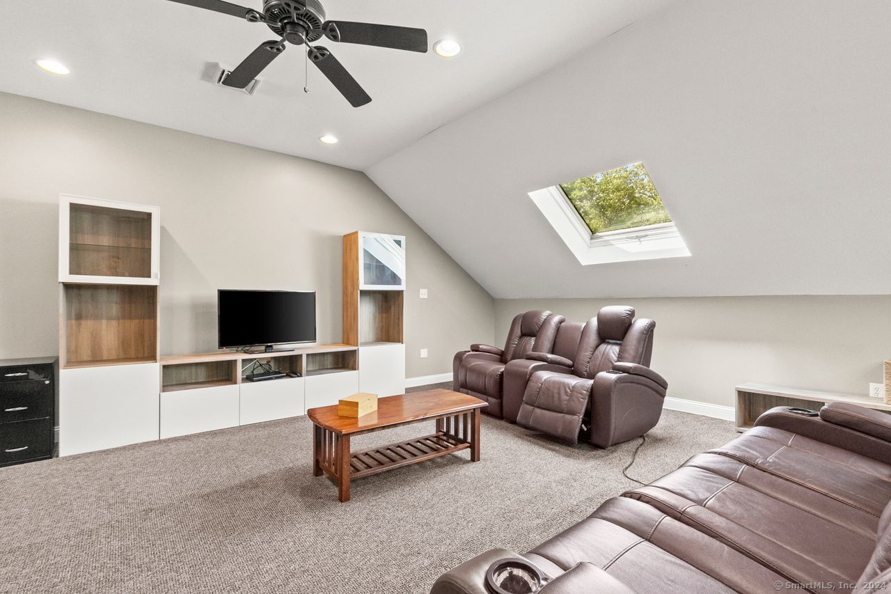 14 Magellan Lane Easton CT 06612