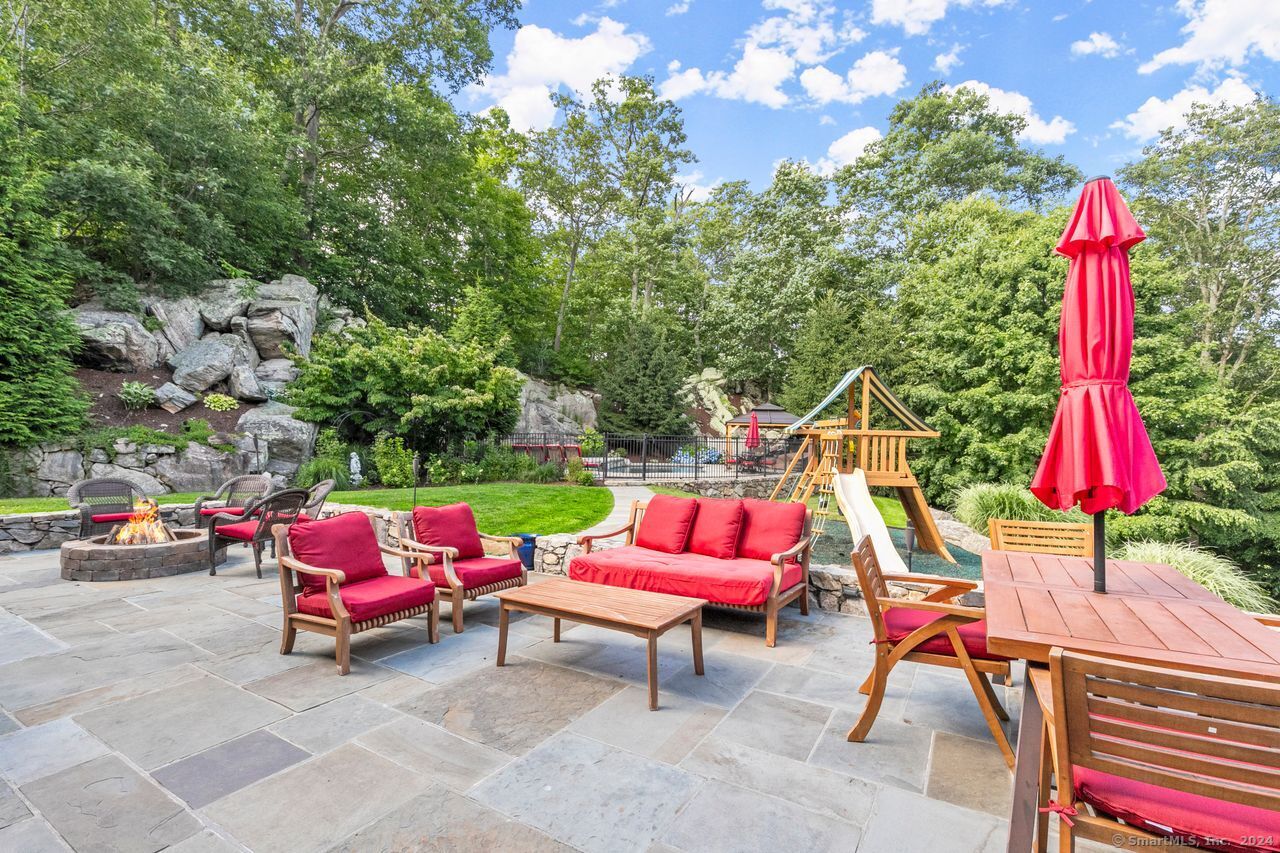 14 Magellan Lane Easton CT 06612