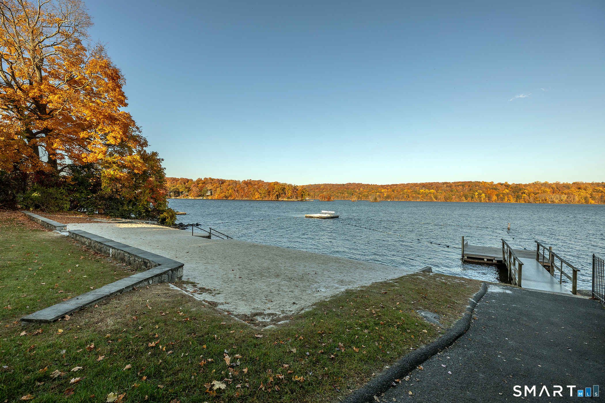 5 Windmill Road New Fairfield CT 06812