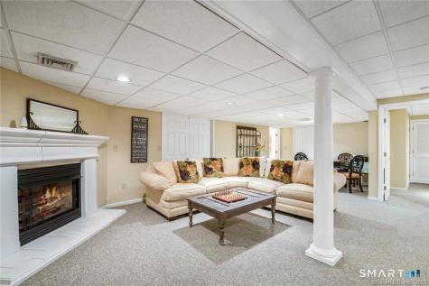 1 Priorwood Gardens Cromwell CT 06416