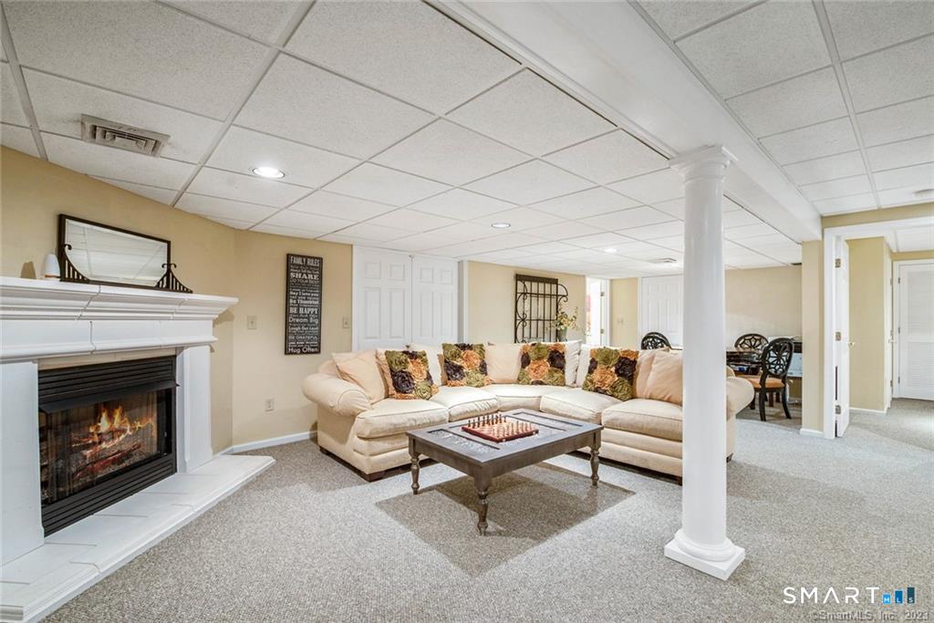 1 Priorwood Gardens Cromwell CT 06416